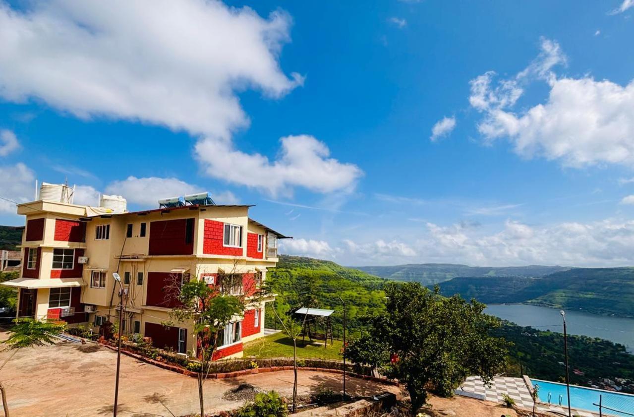 Paramount 3 Ac Bedrooms Hall Garden With Lake View Pānchgani Exterior foto